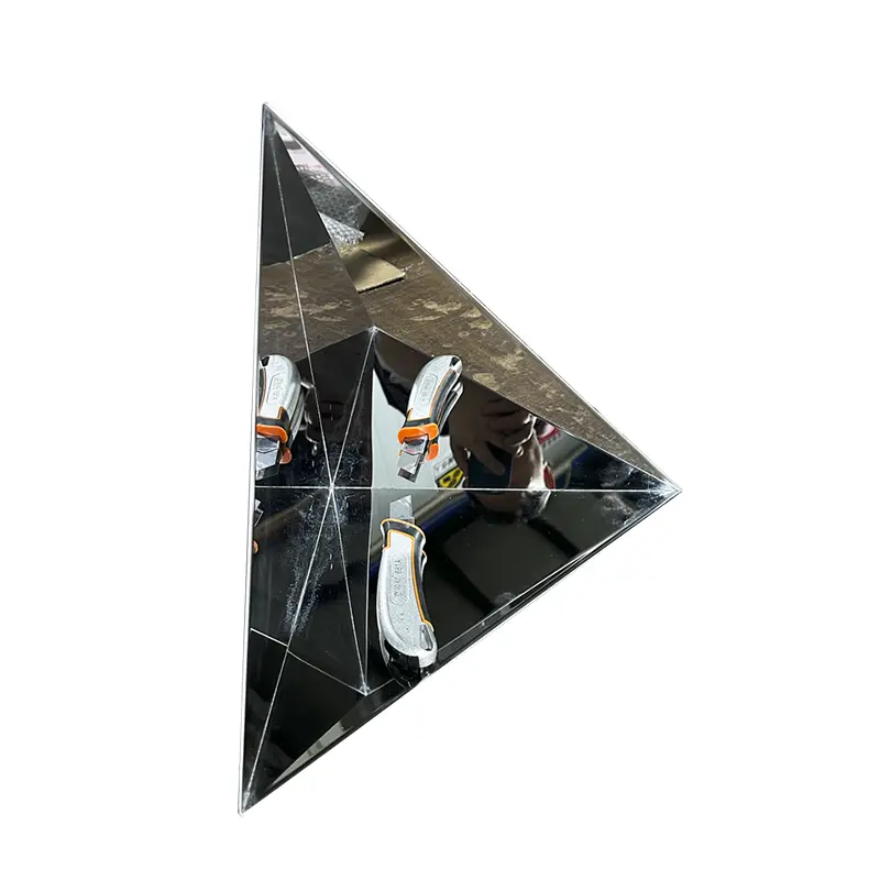 Optical-Grade Multi-Facet Reflection Chamber